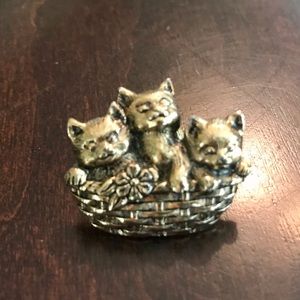 AVON Kittens in Basket Gold-Tone Pin (1980s)